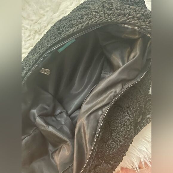 The Sak Crochet Handbag Black - Picture 7 of 12